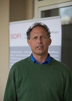 Dr Gerd Paul